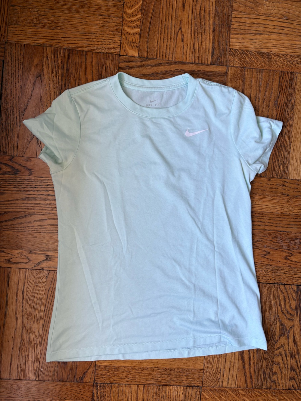 Nike Women's Mint Green Short-Sleeve Performance Tee